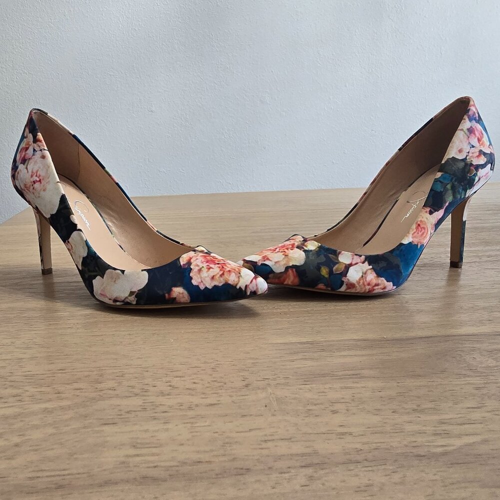 Jessica Simpson floral pumps. Size 7